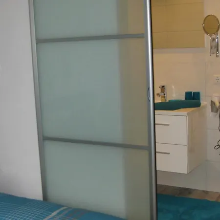 Haus Falkner * نيديرثاي