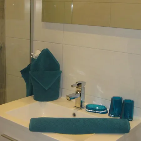 Haus Falkner * نيديرثاي