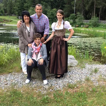 Haus Falkner 公寓 *